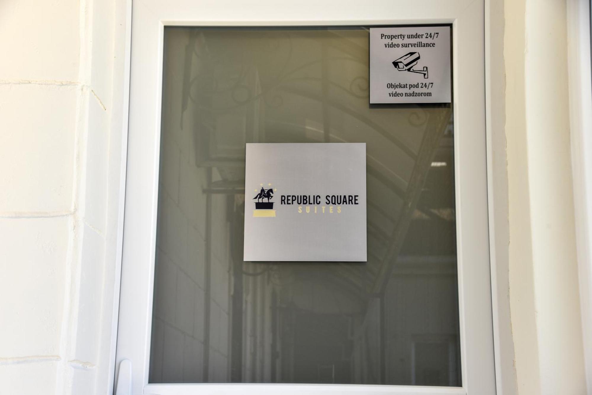 Republic Square Luxury Suites Beograd Bagian luar foto