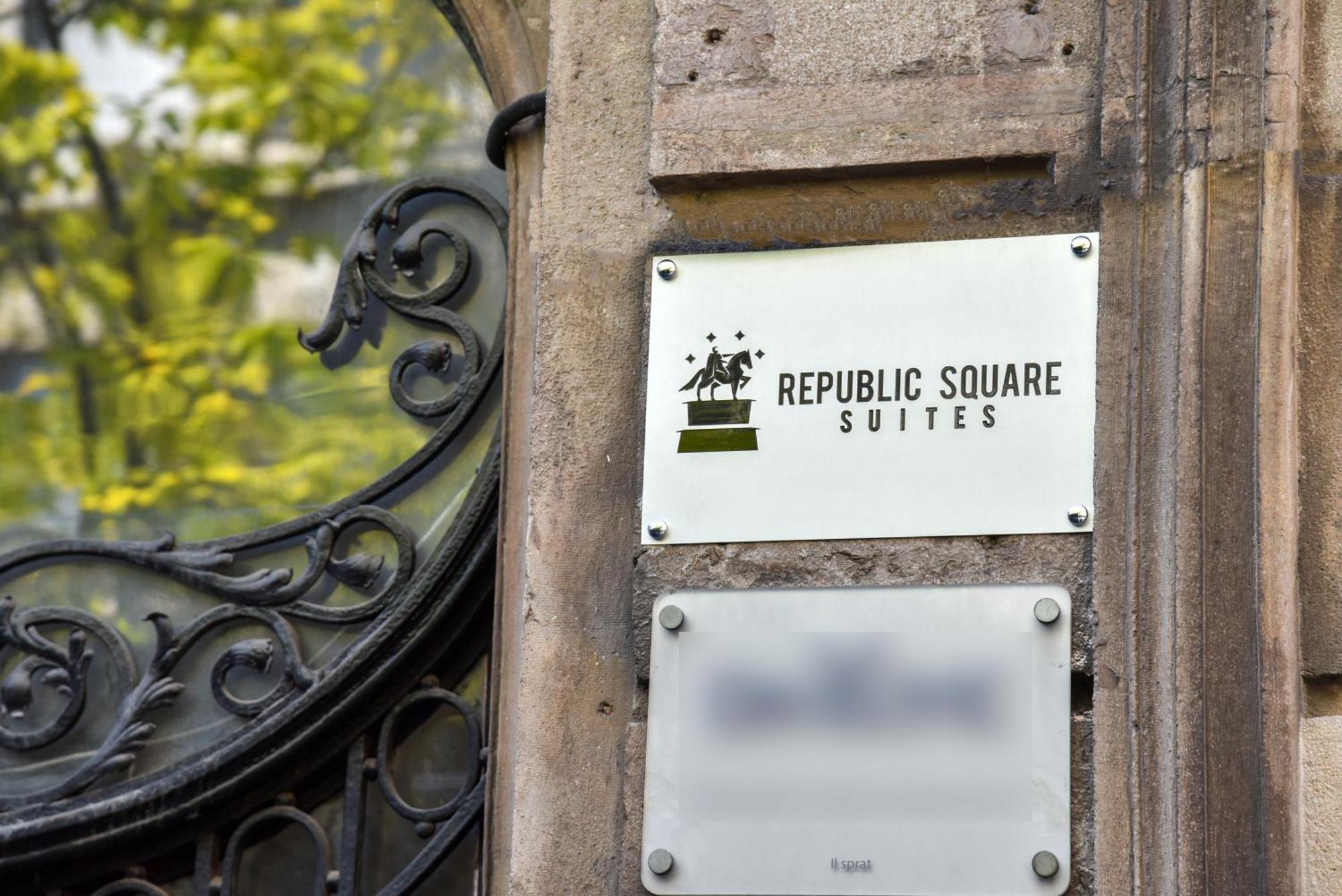 Republic Square Luxury Suites Beograd Bagian luar foto