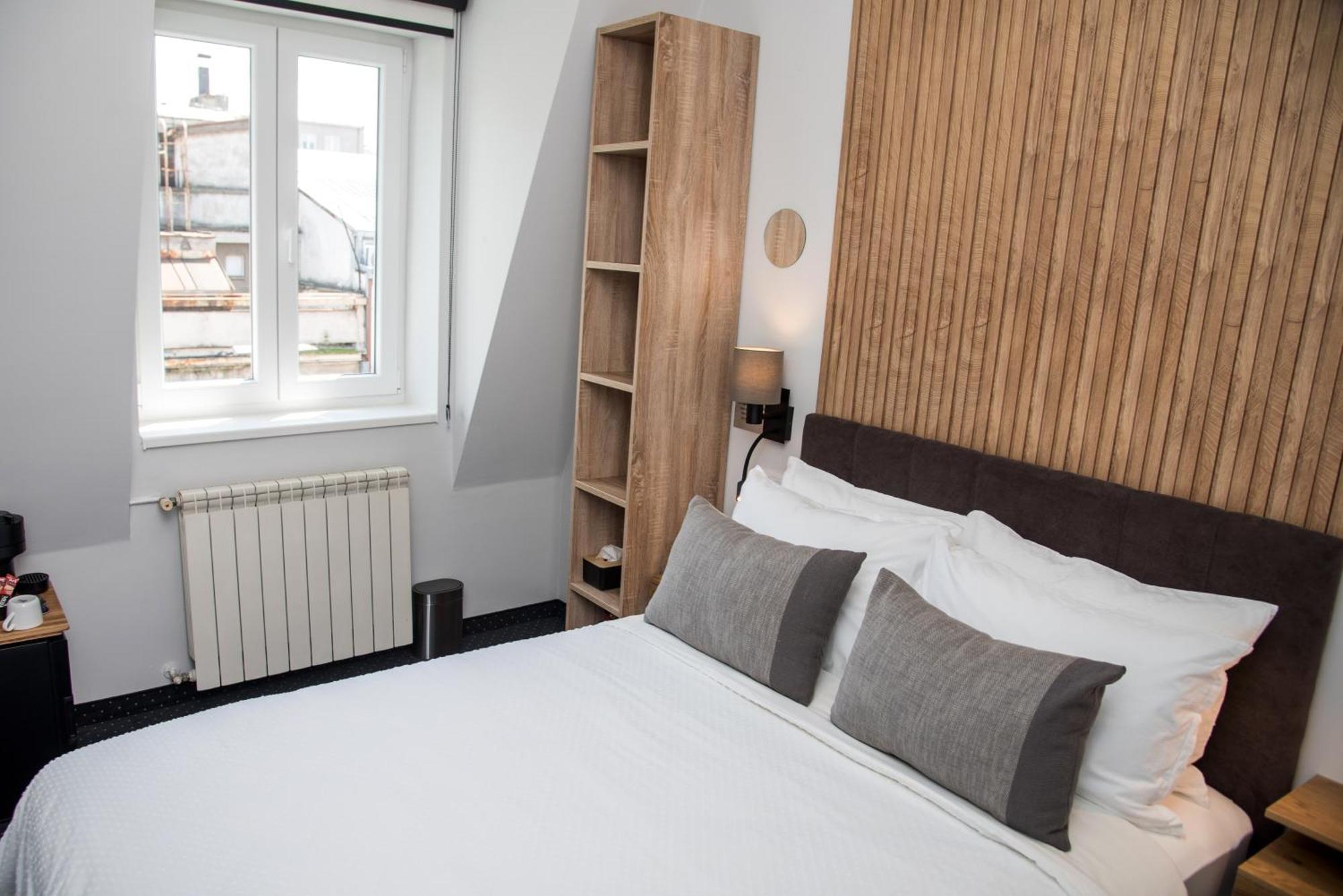 Republic Square Luxury Suites Beograd Bagian luar foto